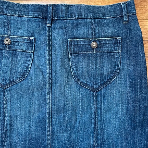 Old Navy Jean Skirt - Picture 12 of 16